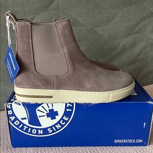 Brand new! Birkenstock Bend Chelsea Faded Purple Boots Size L8/39